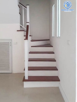 *****ทาวน์เฮ้าส์มือสองย่านนนทบุรี ม.พฤกษาทาวน์ ราชพฤกษ์ เนื้อที่กว้างขวางถึง 20.7 ตร.ว. ฟังก์ชัน 3 ห้องนอน 2 ห้องน้ำ 1 ที่จอดรถ บ้านสภาพดี หันทิศตะวันออก บนทำเลดี เพียง 12 นาทีก็ถึงรถไฟฟ้าสายสีม่วง "สถานีบางรักใหญ่"